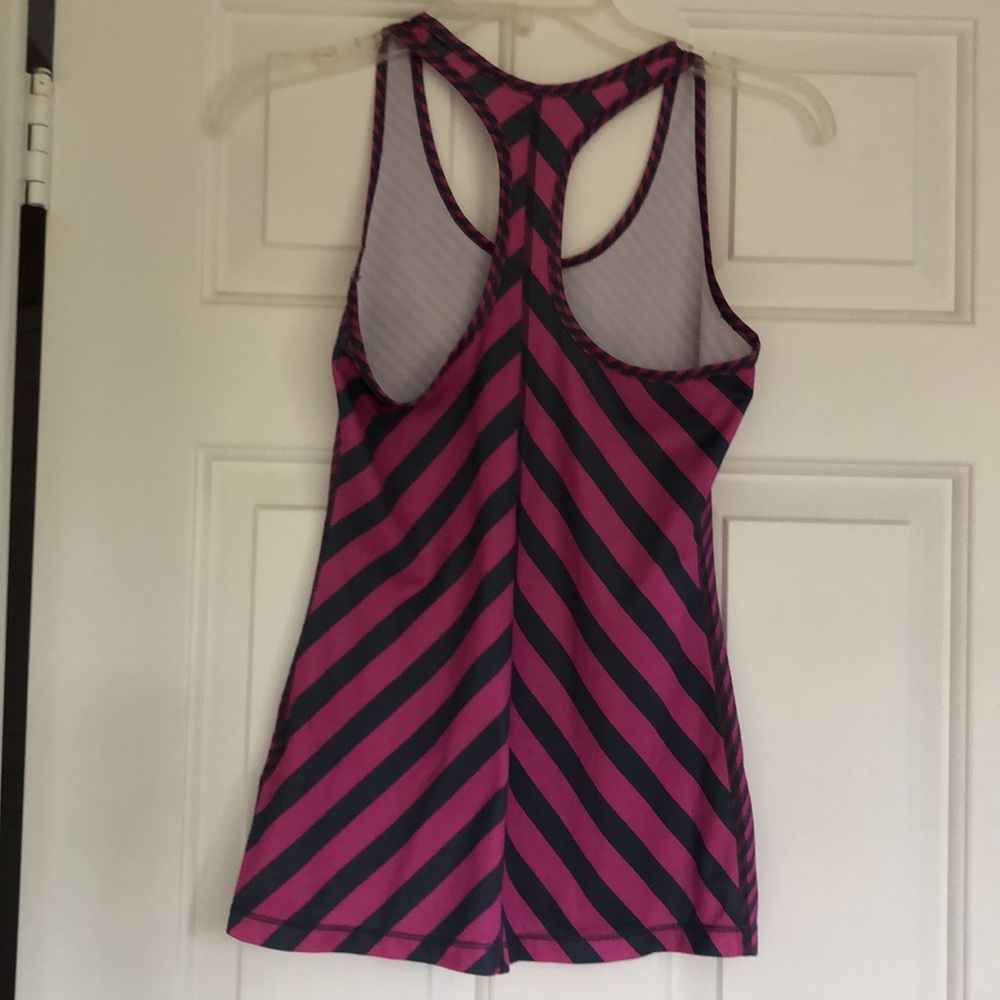 Nike Tank Top - Picture 3 of 5